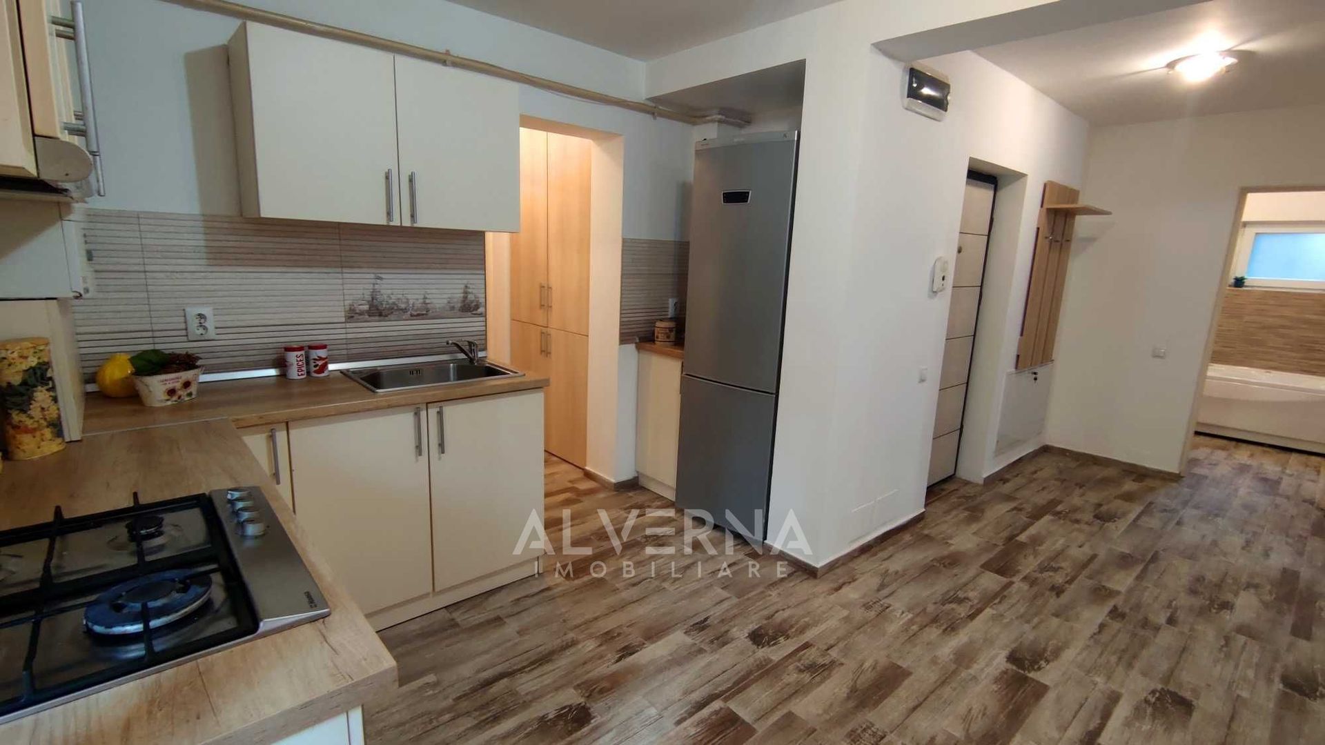 Apartament 5 camere | 105 mp | terasa | parcare | demisol | Campului - Poză 2
