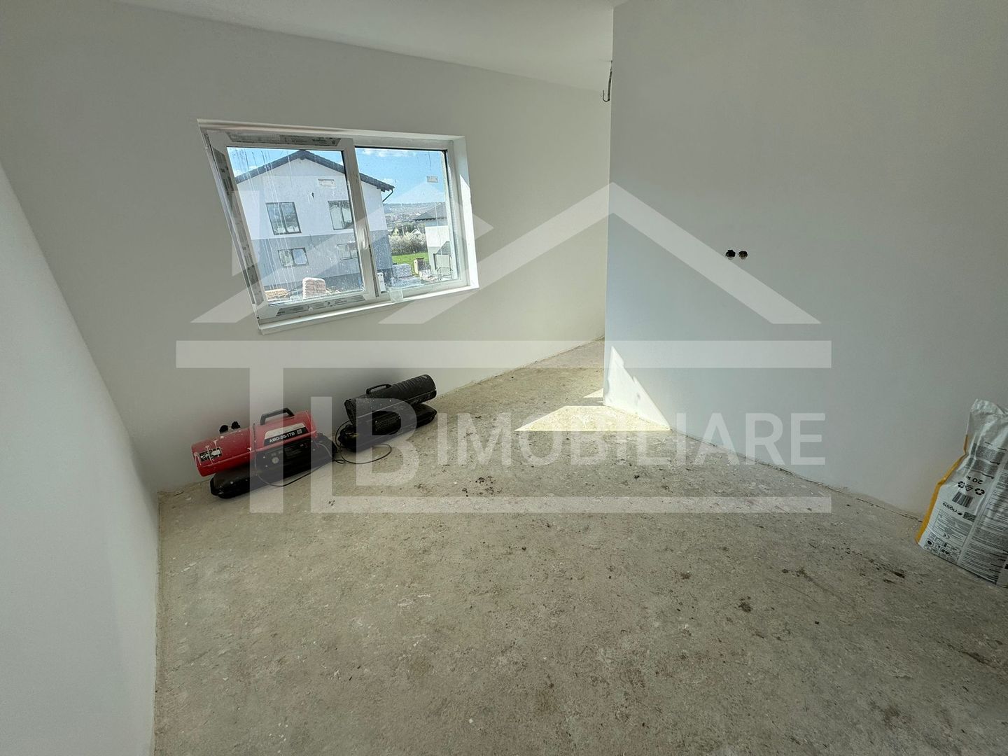 Casa cu 3 camere, 82mp, parcare, Zona Livezeni - Poză 5