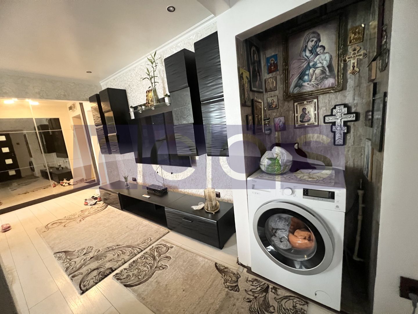 VANZARE 2 CAMERE | RENOVAT | MOBILAT & UTILAT | METROU STEFAN CEL MARE - Poză 2