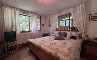 Vanzare casa in Pucioasa, Dâmbovița - 4 camere - teren 5.808 mp - Poză 1