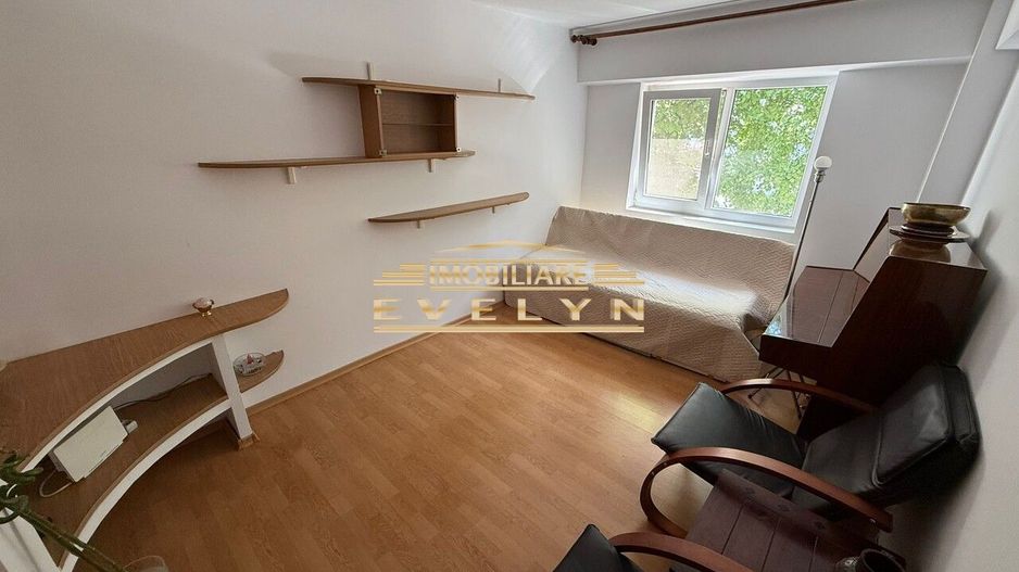 Apartament 4 camere  | Etaj 1 | Zona Școala Nr. 6 – Str. Bucovina - Poză 1