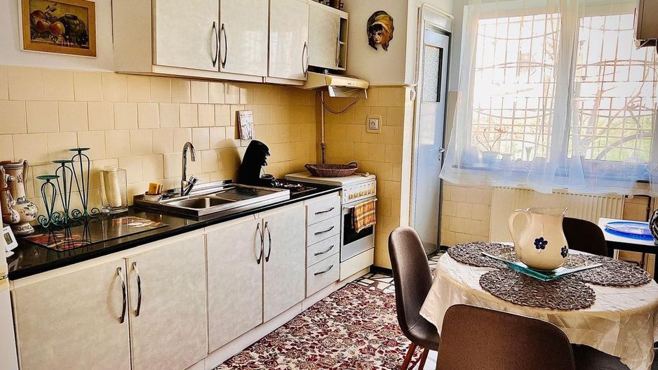 Casa tip Duplex P+1E + demisol + garaj | Zonă centrală | 432 mp teren - Poză 9