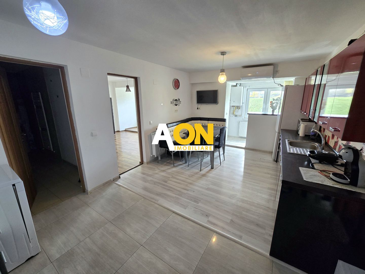 Apartament cu 2 Camere, Complet Mobilat, Zona Primarie - Centru - Poză 2