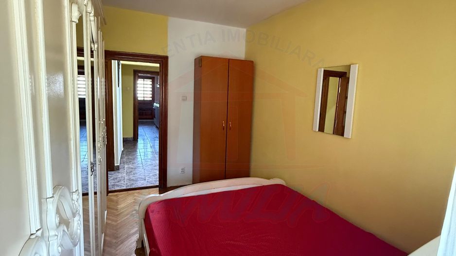 APARTAMENT 3 CAMERE, I.C. FRIMU, 450 €/LUNĂ - Poză 9