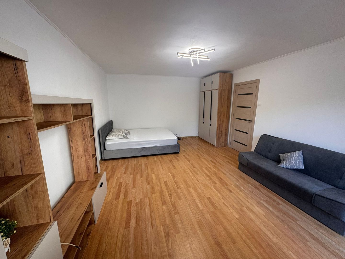 Garsoniera 42 mp Timpuri Noi 1/4 - Poză 2