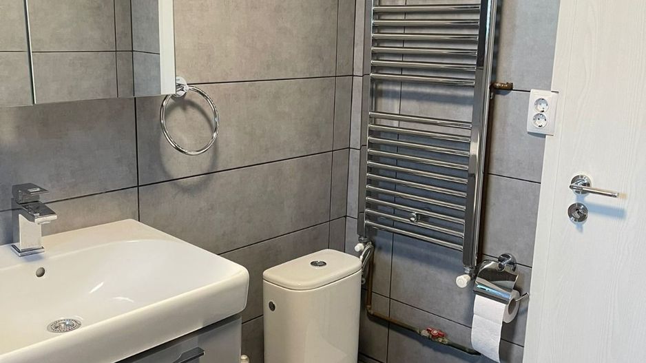 Apartament 2 camere zona Parc  Vacaresti/Oltenitei an 1986 - Poză 16