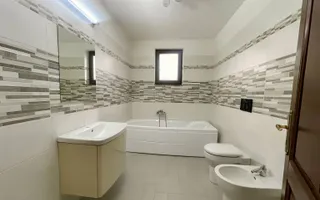 CASA COMPLET UTILATA SI MOBILATA MODERN CU GRADINA | 1100 MP |MARGINEA - Poză 34