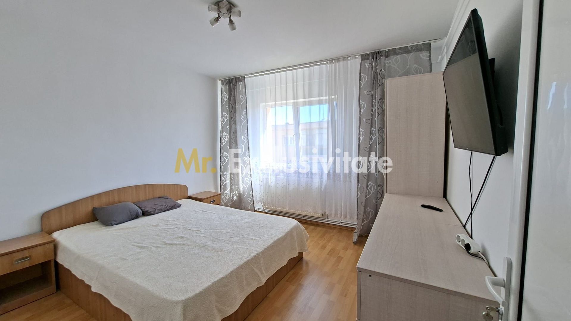 Inchiriere Apartament 3 camere Bibescu mobilat-utilat - Poză 3