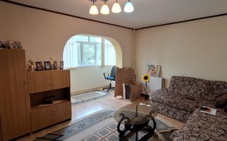 Apartament 3 camere etaj 2/4 DECMOMANDAT zona Rovine - Poză 1