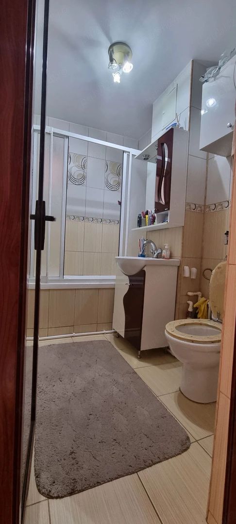 De inchiriat apartament  2 camere, Micro 20, zona 2 Cocosi, et. 6, 1900 lei - Poză 4