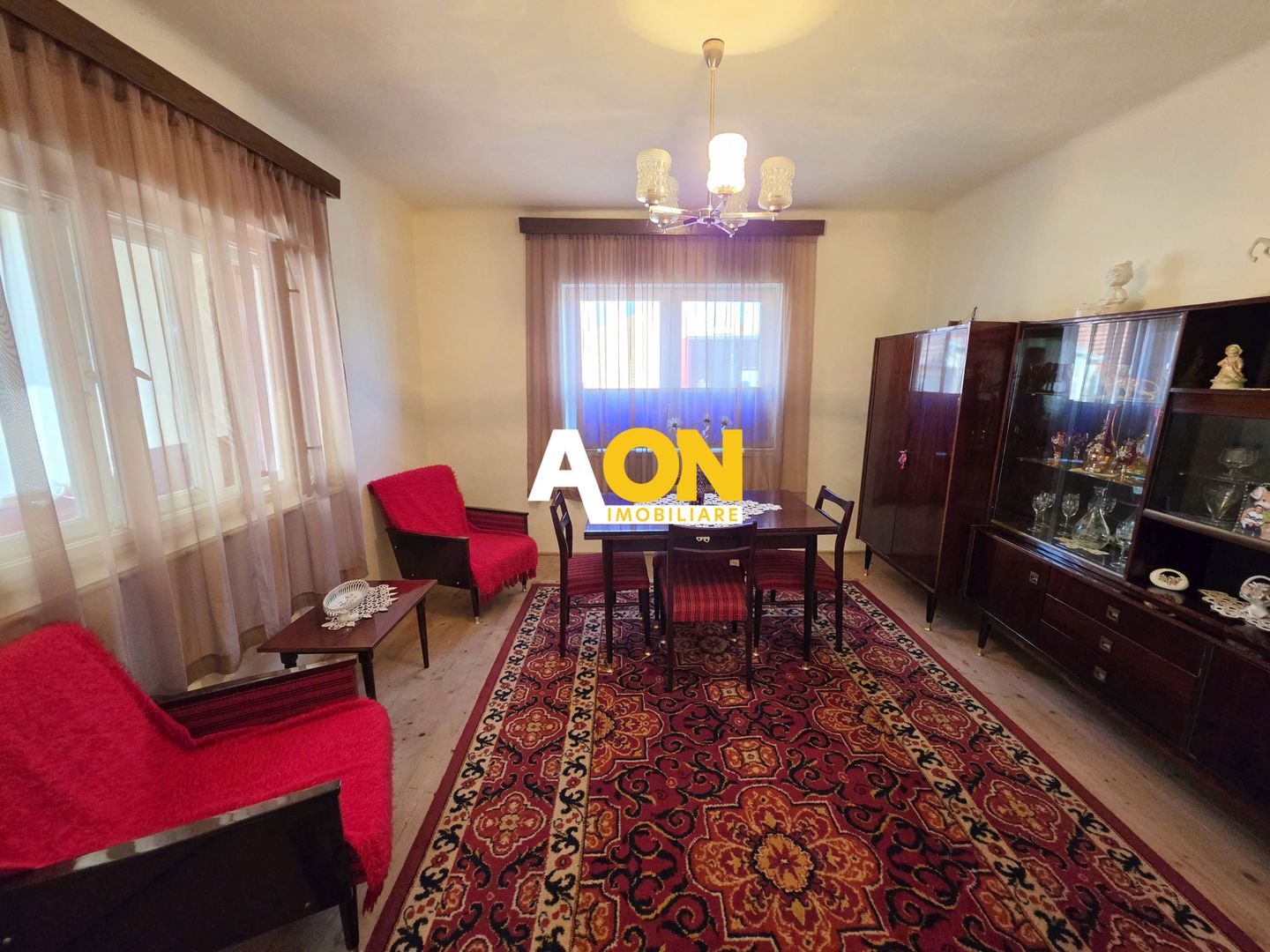 Casa traditionala, 3 camere, la asfalt, 1685 mp teren, Ciugud - Poză 6
