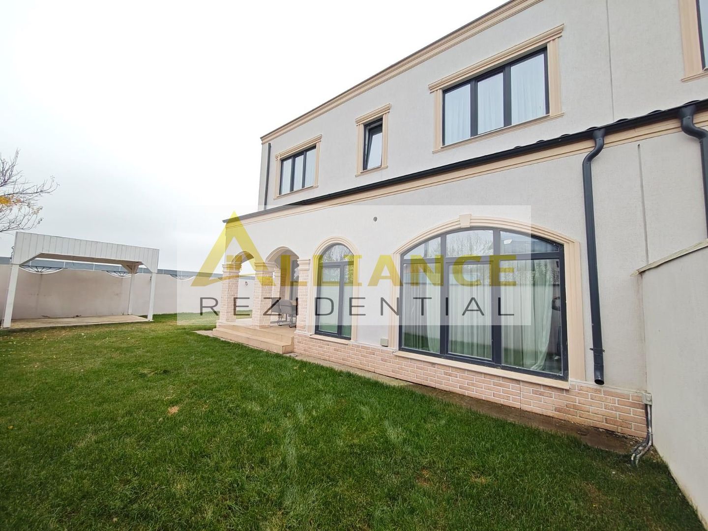 Duplex - 5 camere - 3 bai - la intrare in comuna Berceni - Poză 7