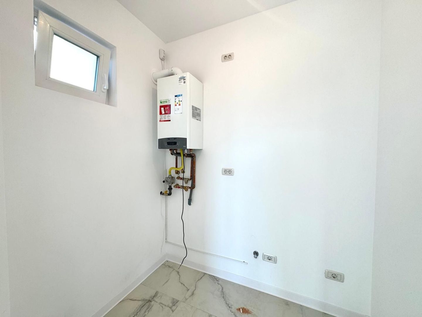 Super pret - Duplex premium cu 4 camere -  Utvin - Poză 6