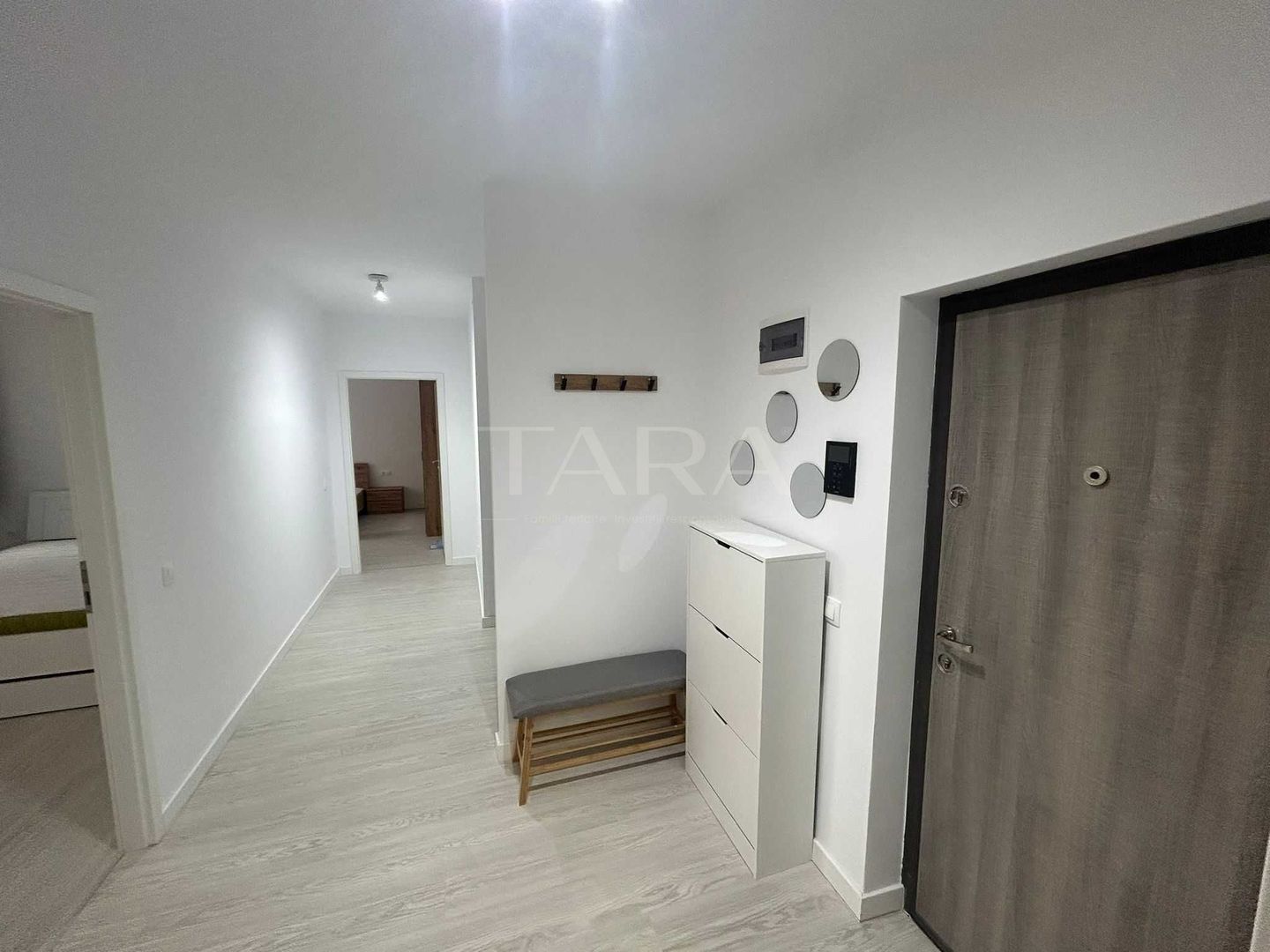 Apartament spațios cu 3 camere, parcare subterană și boxă, Chinteni. - Poză 6
