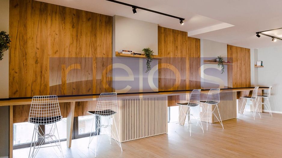 DE VÂNZARE VILA CONSOLIDATĂ ÎN PIAȚA VICTORIEI  | 187 MP | LOCURI DE PARCARE - Poză 1