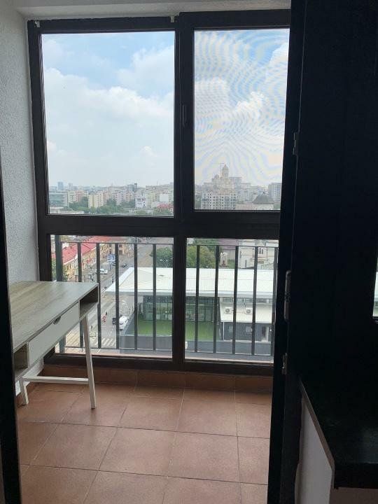 Apartament de Închiriat - 2 Camere, 90mp, Et11/14 Cu Vedere Superbă la Răsărit - Poză 3