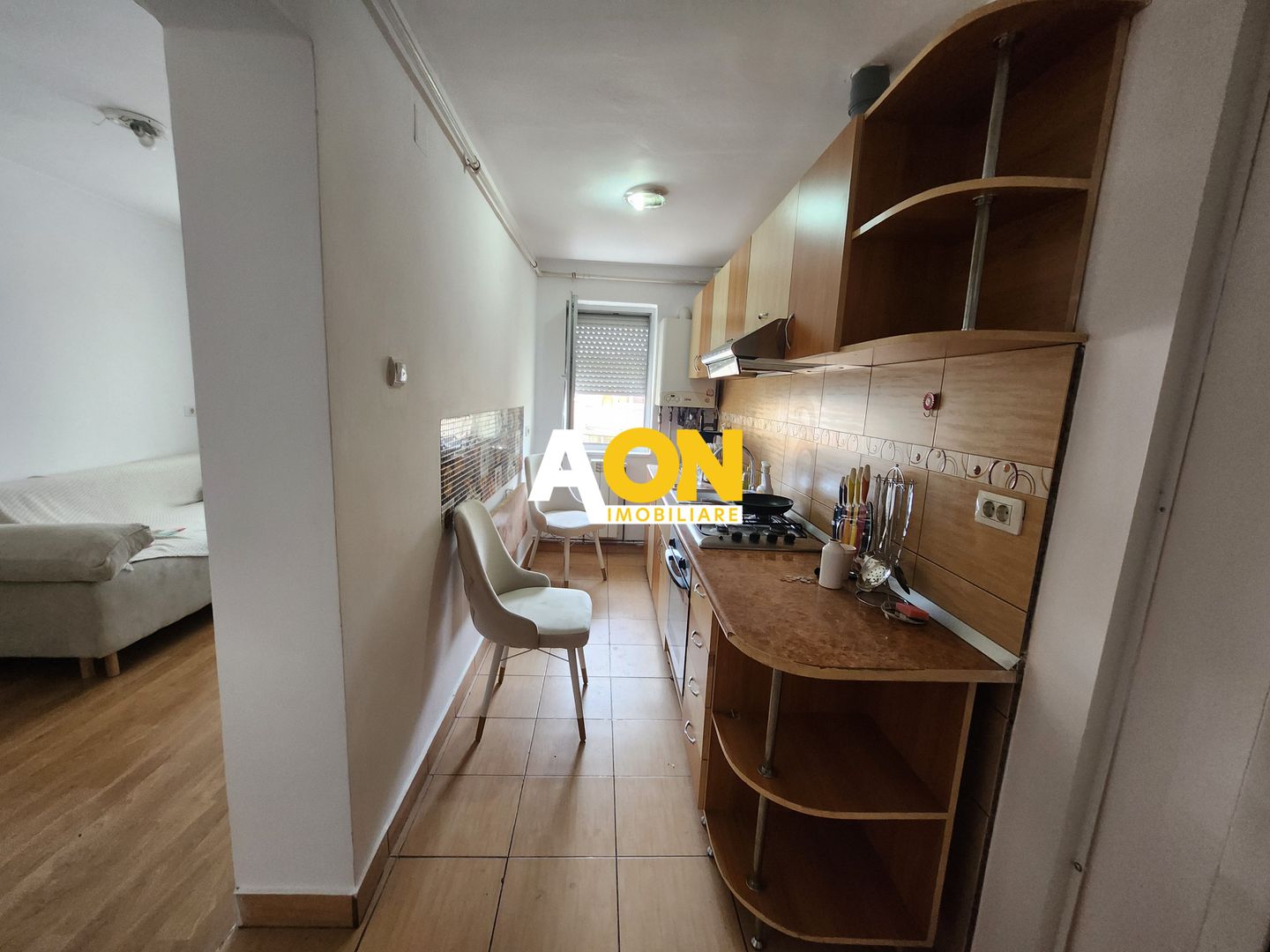 De vanzare apartament 3 camere zona Cetate - Poză 6