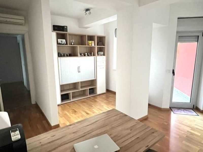 Penthouse cu 4 camere, terasa 132 mp, zona Torontalului - Poză 7