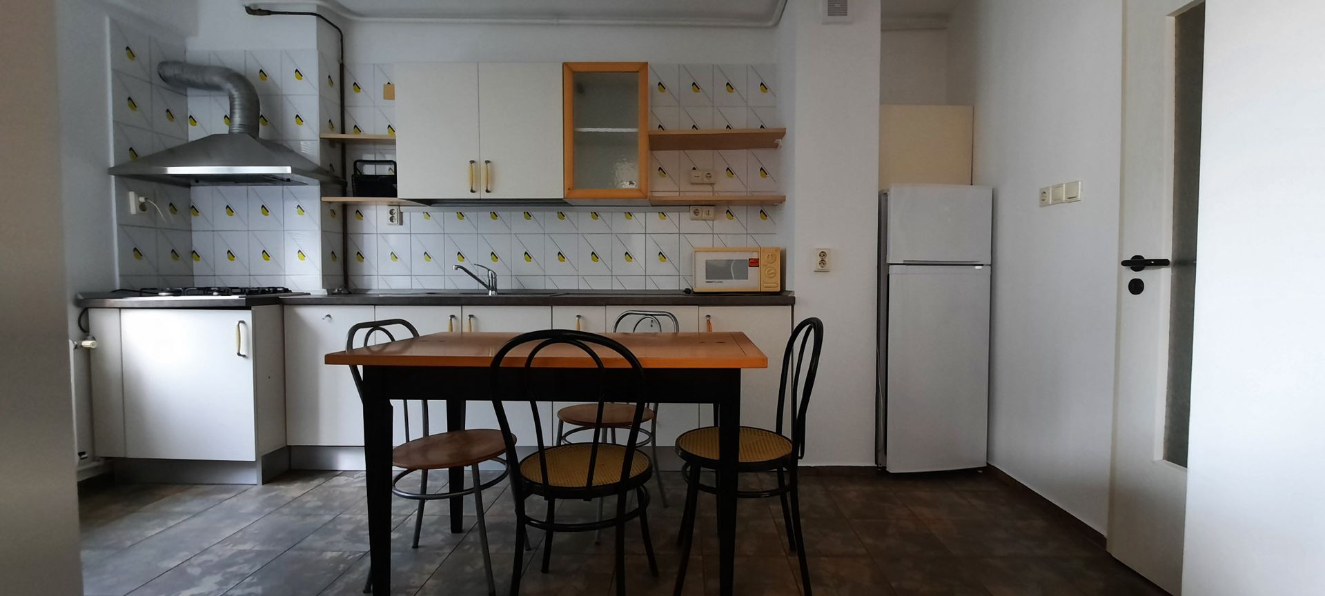 Apartament in zona Iulius Town - Poză 4