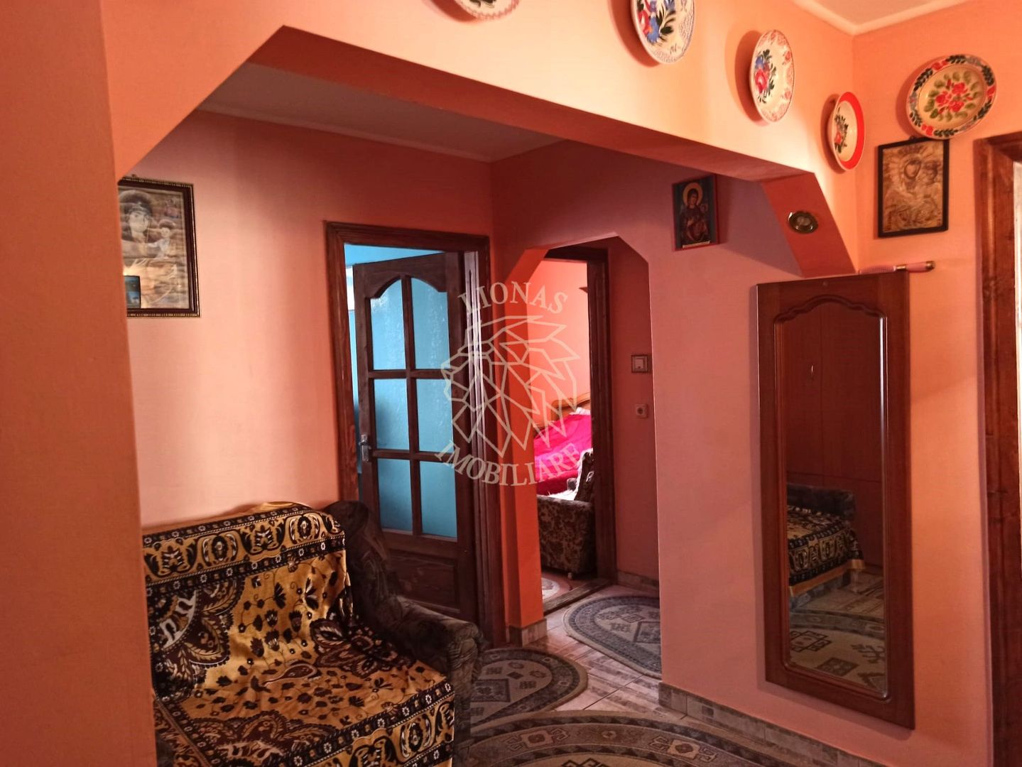 Apartament 3 camere-72 mp construiti-balcon-etaj 2-Zona Dragos Voda - Poză 2