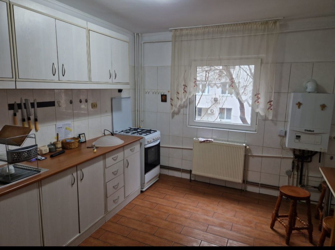 Apartament de închiriat 2 camere. complet mobilat si utilat, Crângași - Poză 4