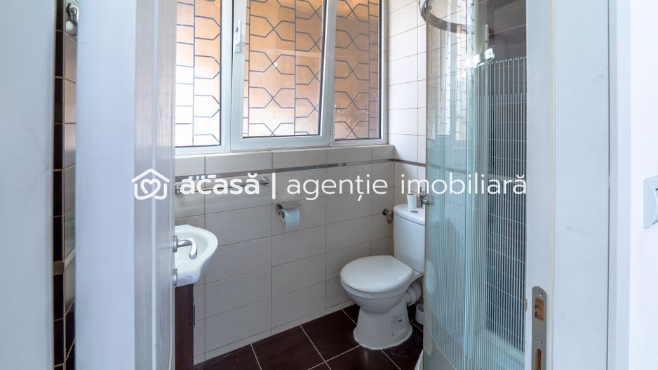 Apartament spațios cu 4 camere situat Ultracentral - Poză 15