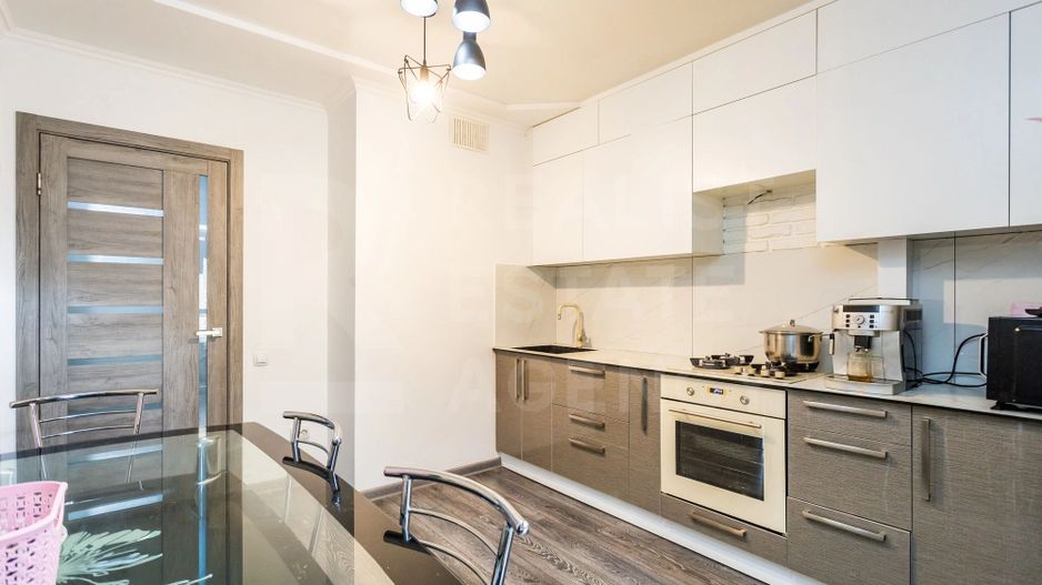 Vânzare, apartament, 2 camere, str. Ginta Latină, Ciocana - Poză 2