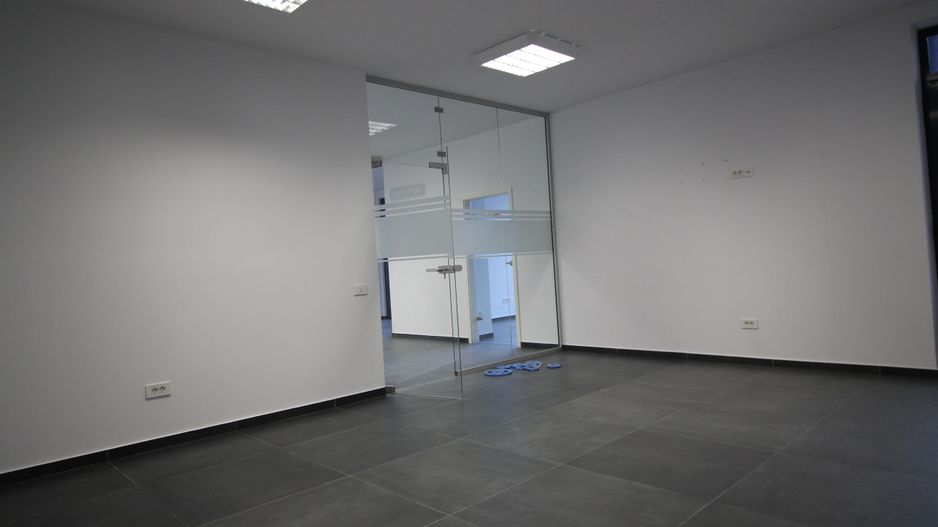 Spațiu de birouri de 110mp de închiriat  - Dumbravita - Poză 11