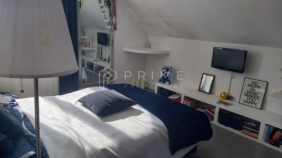 Casa perfectă pentru familie – curte, foișor cu grătar și garaj triplu - Poză 19