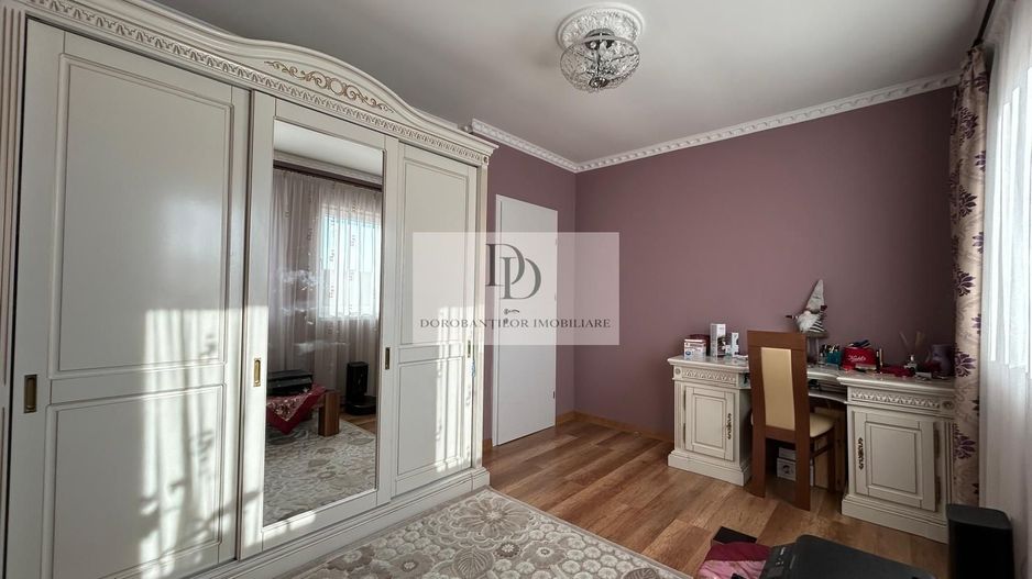 Apartament 4 camere singur pe nivel + 50 mp Pod + 2 Parcari | Oașului - Poză 9