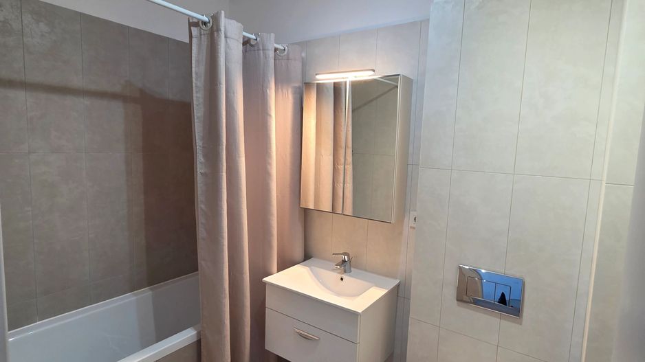 Apart 2 camere și loc de parcare - Poză 18