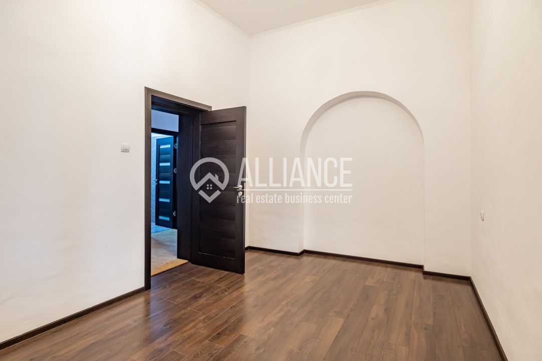 UNIVERSITATE(cod04)-Vila interbelica P+1-Constanta - Poză 3