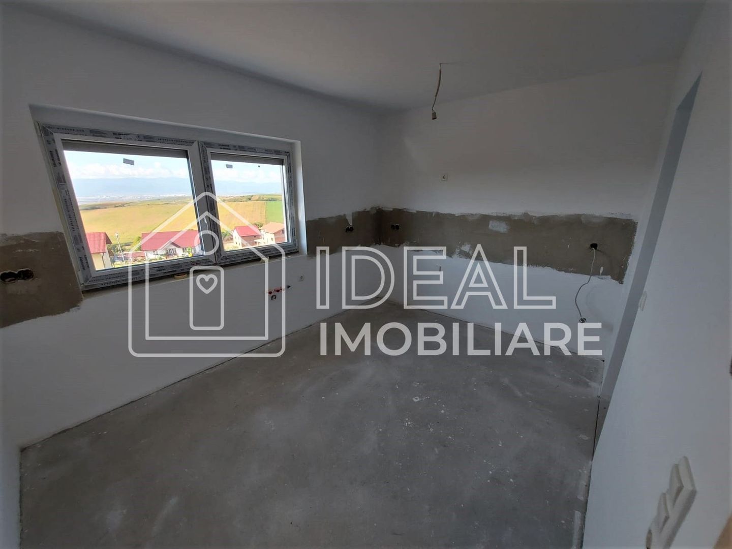 Casa Individuala Moderna cu 4 camere  si garaj, in Sura Mare - Poză 14