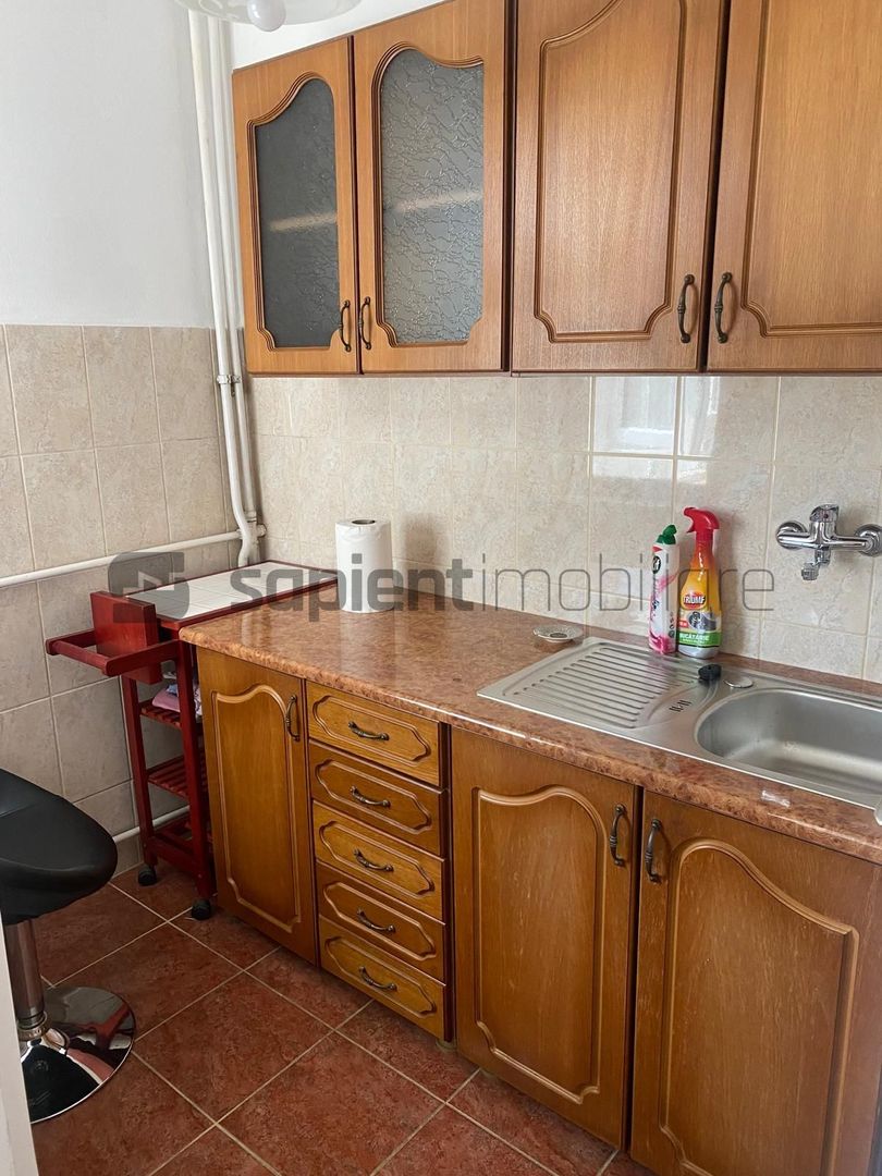 GARSONIERA IN ORADEA - Poză 7