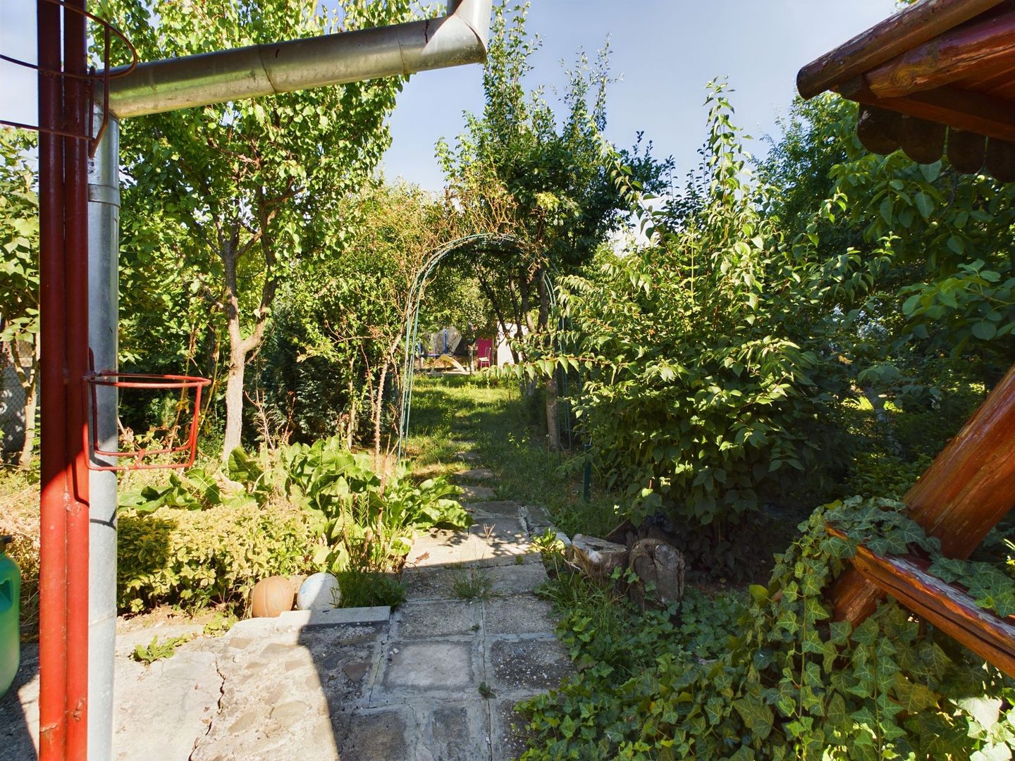 Casă individuală cu 4 camere, zonă centrală - Poză 11