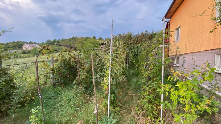 Casa 210 mp-garaj-curte amenajata-panouri solare-Ghinda - Poză 8