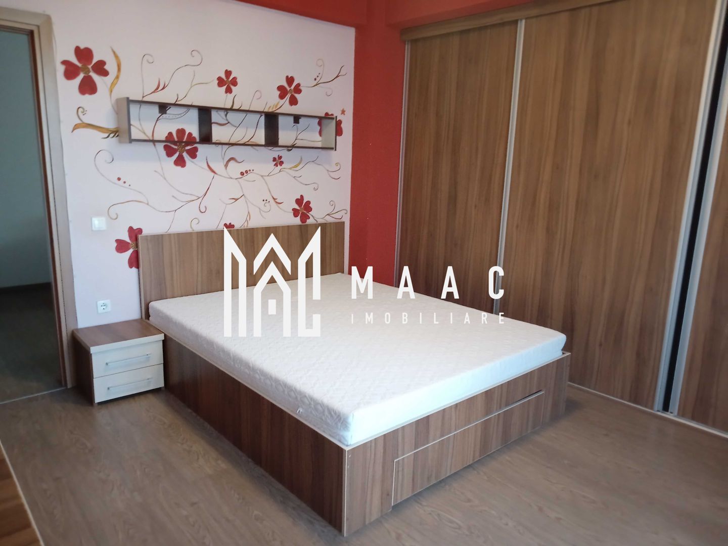 Apartament de Inchiriat - Poză 1