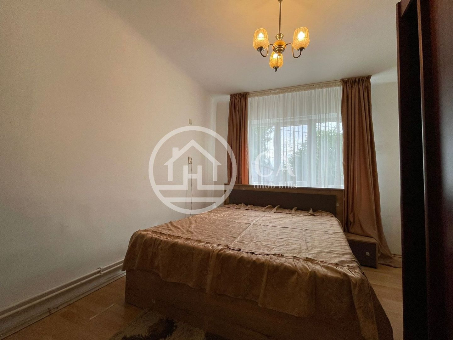 Casă cu 3 camere de închiriat în zona Gheorghe Doja, Oradea - Poză 6