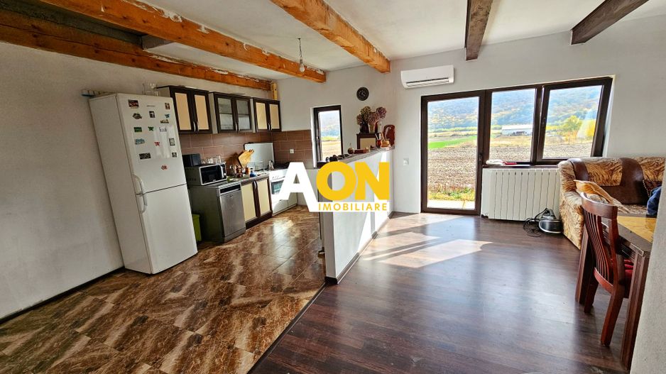 Casa semifinisata in zona pitoreasca, langa padure, 450 mp teren, Sard - Poză 3