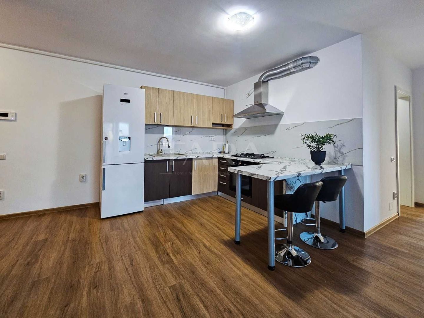 Apartament 3 camere cu Parcare Subterana - Poză 1