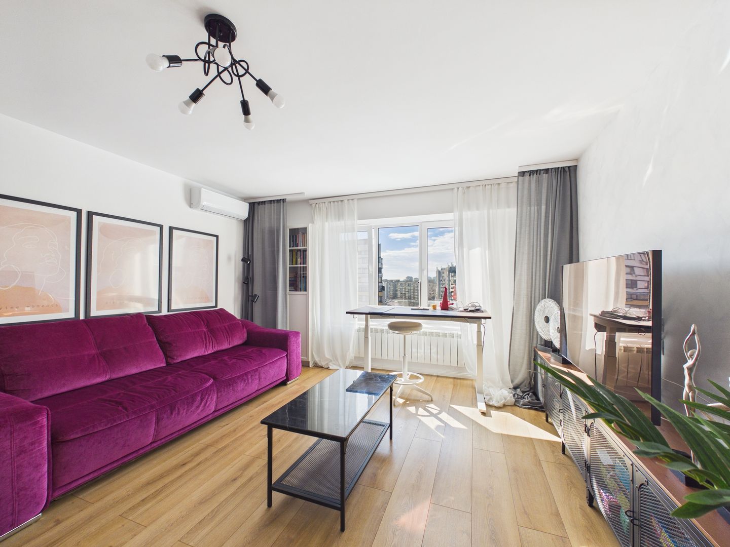 Apartament de vanzare, 3 camere ultra finisat,  Bd. Unirii - Poză 1