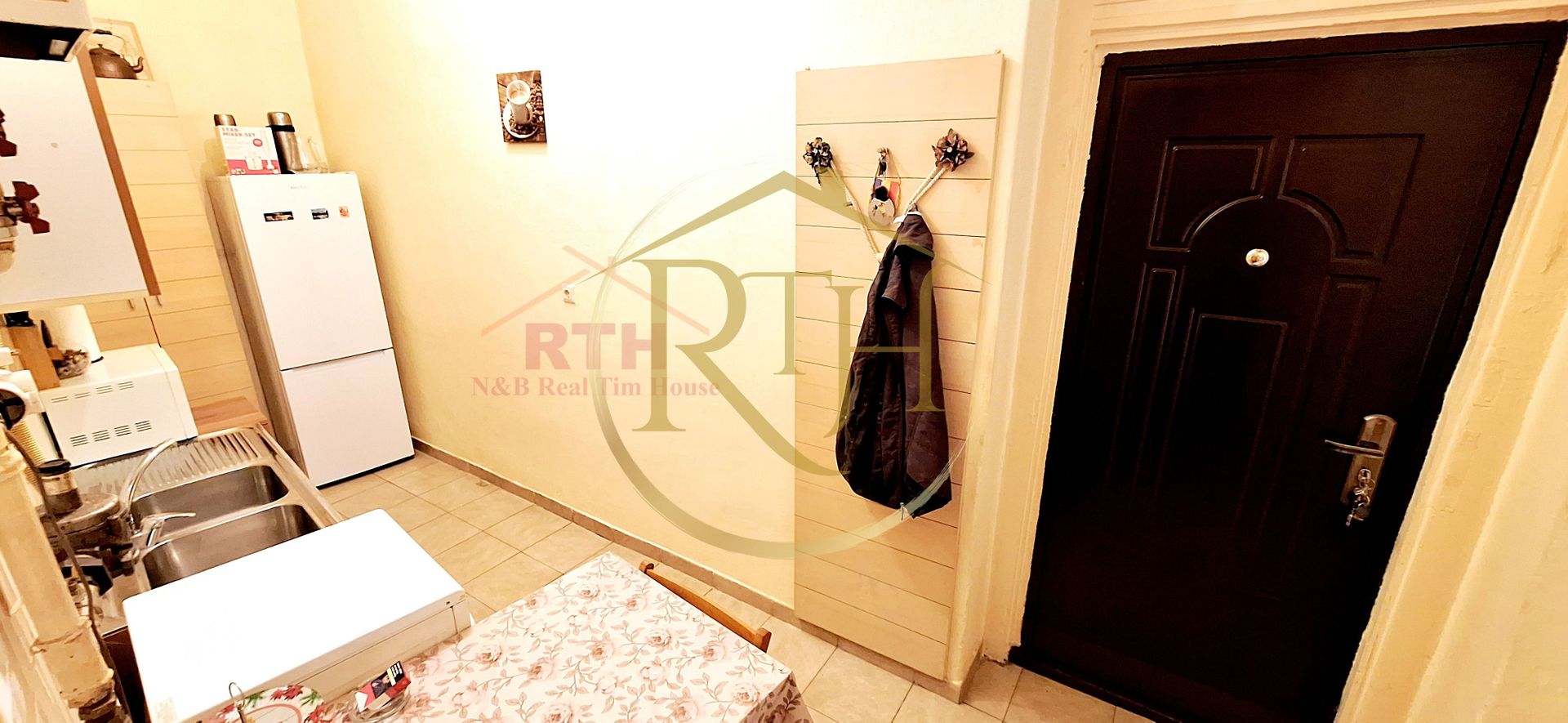 Oferim spre inchiriere,Apartament 1 camera, zona Centrala a orasului . - Poză 9