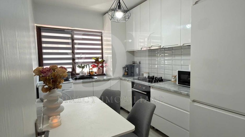 Apartament 3 camere de vanzare / Zona Parcul Poligon - Poză 3