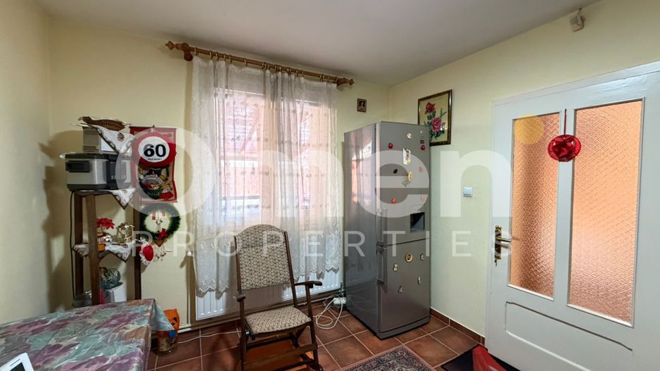 Casa cu piscina de vanzare, cu 6 ari de teren, Unguras - Poză 17