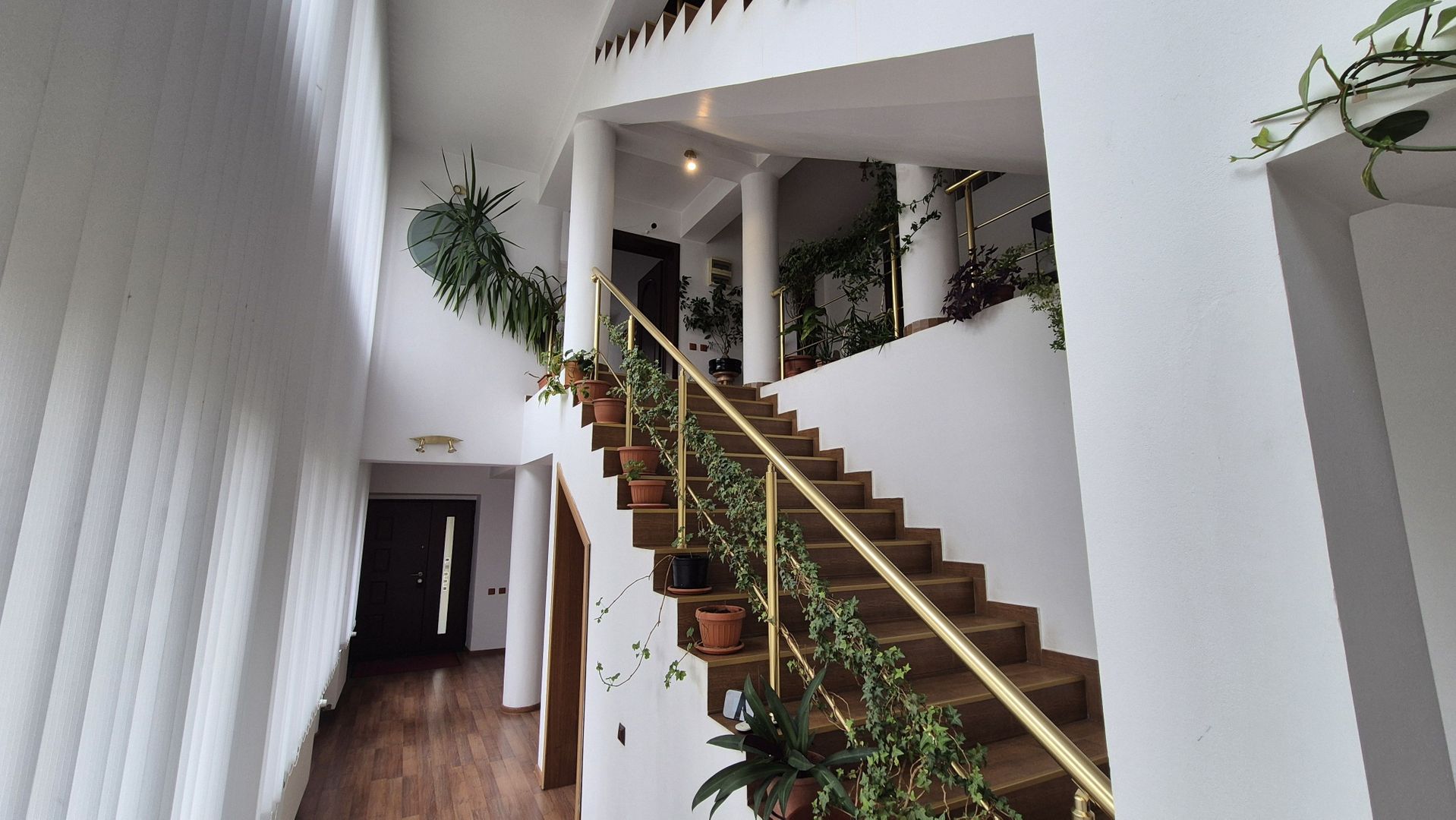 Casa S+P+2 Etaje 502,99 mp - Vatra Luminoasa - Poză 2