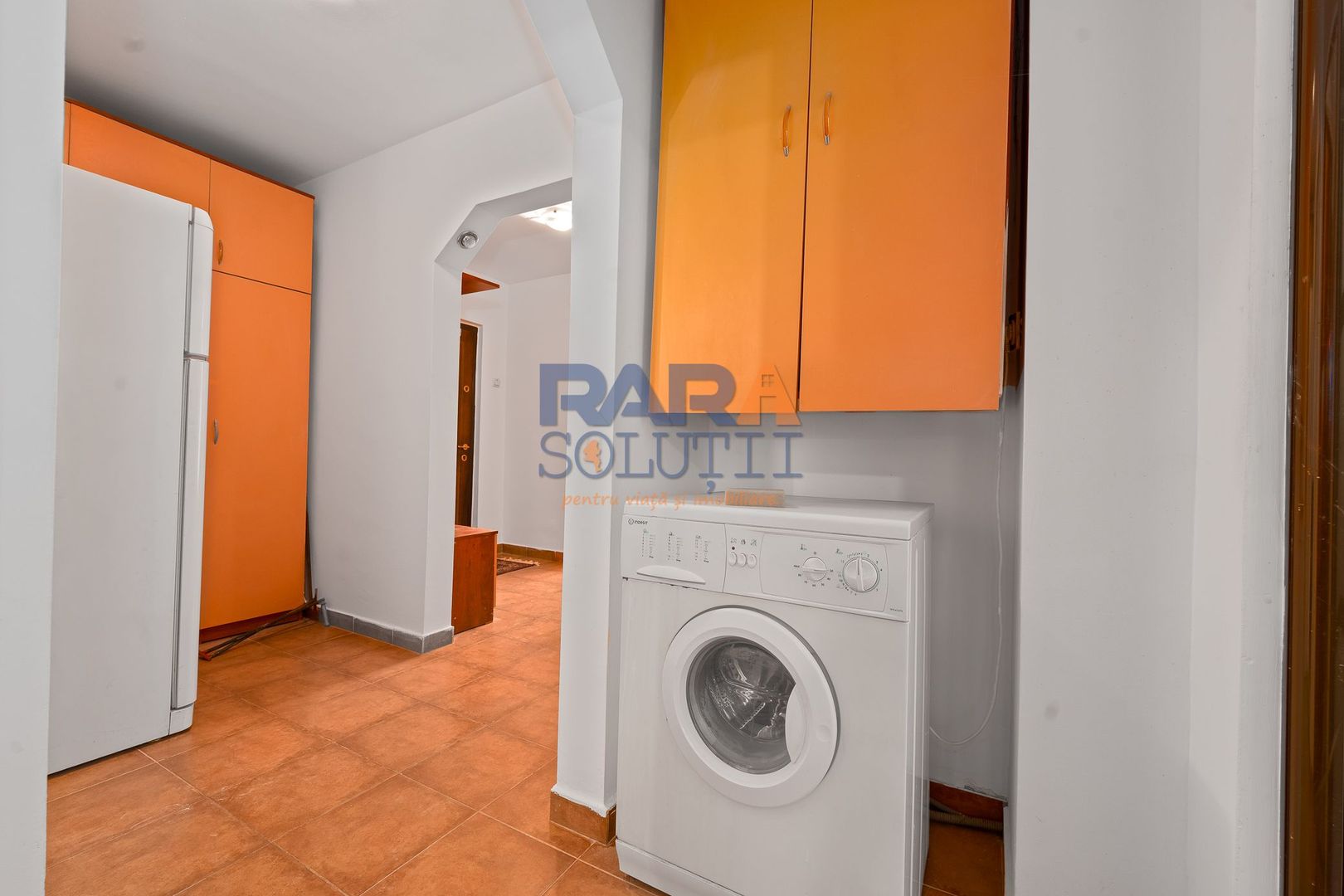 Apartament 3 camere, decomandat, mobilat - Poză 9
