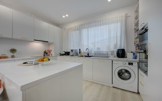 Vila parter mobilata si utilata Tunari - Poză 5