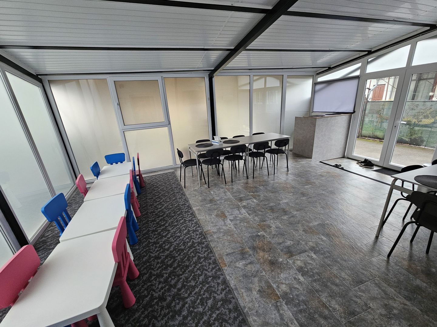 Spatiu de inchiriat 120 mp utili Campina central! - Poză 9