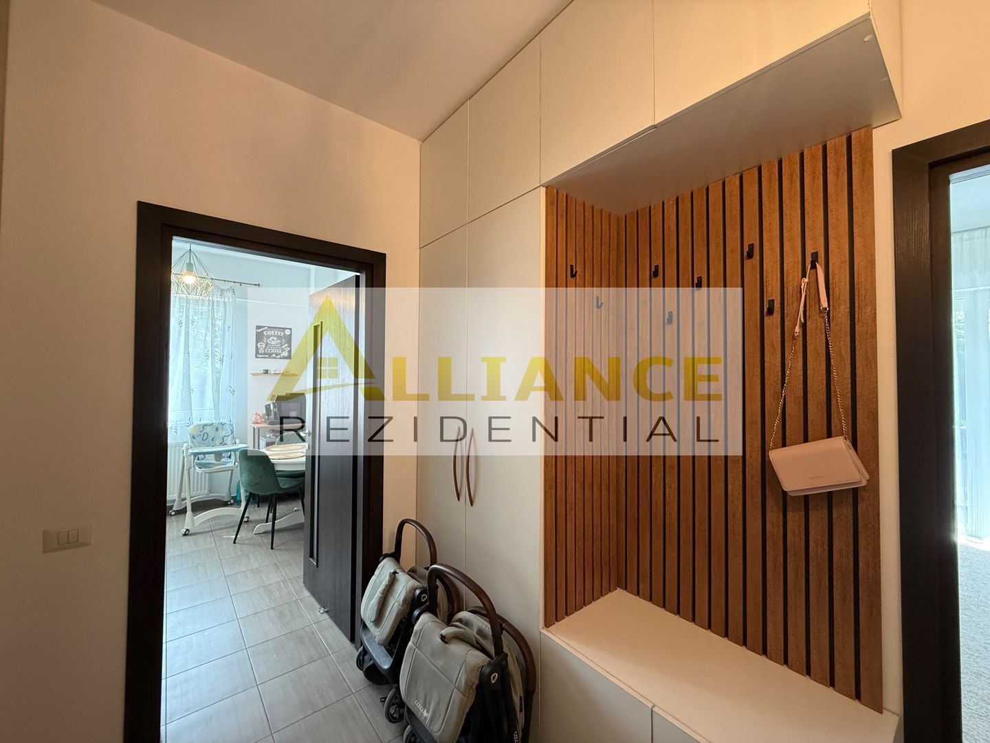 APARTAMENT 2 CAMERE DE VÂNZARE - STRADA BIRUINȚEI - Poză 8