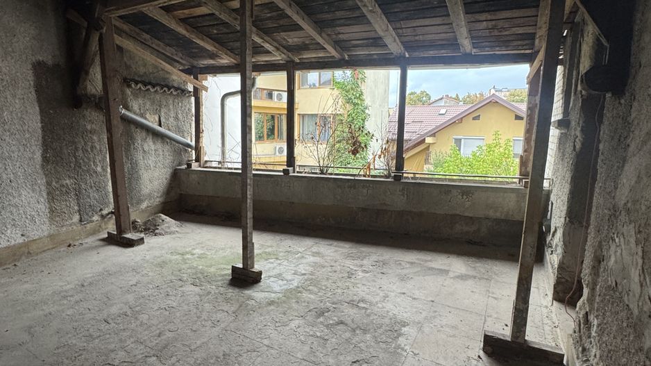 Casa-Curte proprie | Plantelor | - Poză 22